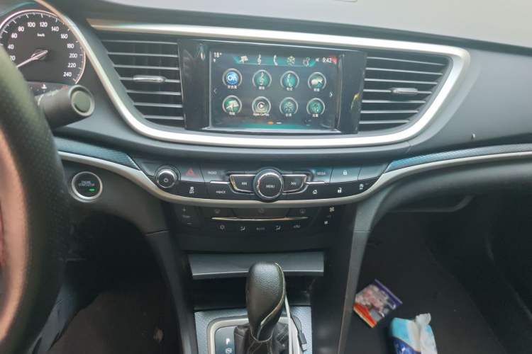 Used Buick GT 2019 18T Automatic Connected Elite Model China V Standard Audio And AC Panel