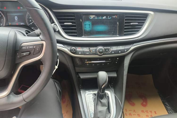 Used Buick GT 2019 18T Automatic Connected Elite Model China VI Standard Audio And AC Panel
