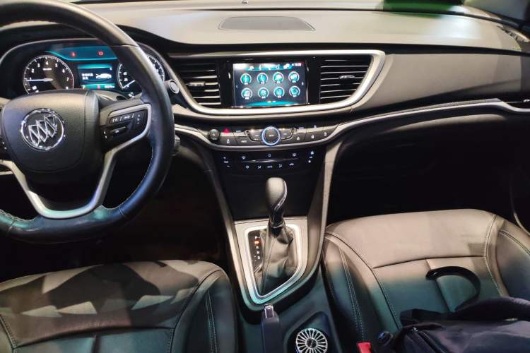 Used Buick GT 2019 18T Automatic Connected Elite Model China VI Standard Audio And AC Panel