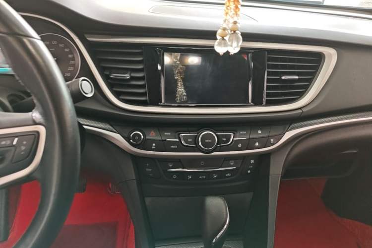 Used Buick GT 2019 18T Automatic Connected Elite Model China VI Standard Audio And AC Panel
