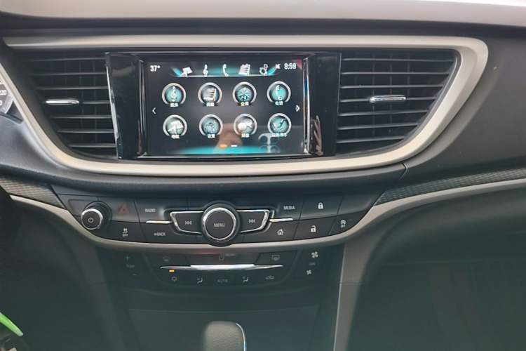 Used Buick GT 2019 18T Automatic Connected Elite Model China VI Standard Audio And AC Panel