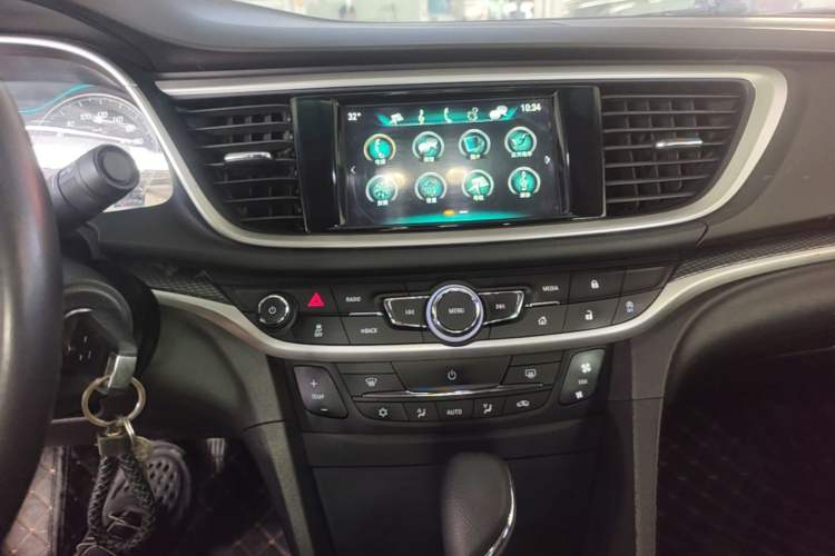 Used Buick GT 2019 18T Automatic Connected Elite Model China VI Standard Audio And AC Panel