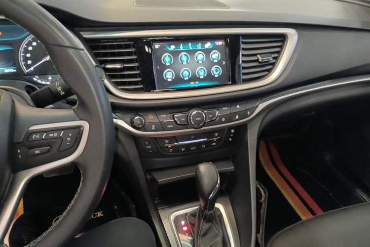 Used Buick GT 2019 18T Automatic Connected Elite Model China VI Standard Audio And AC Panel