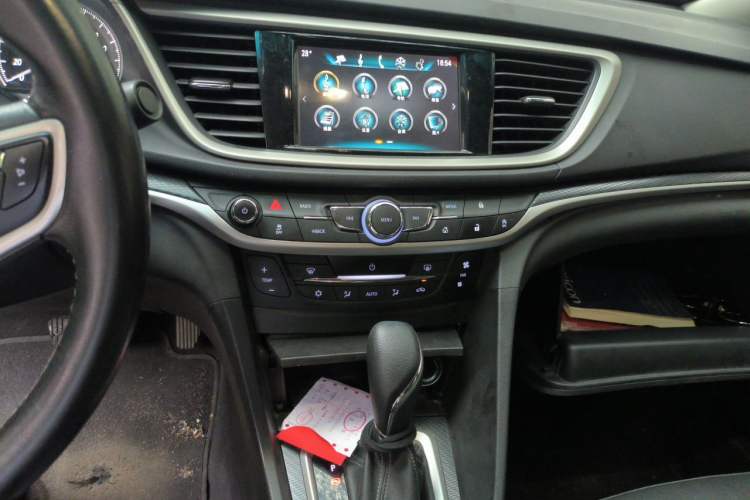 Used Buick GT 2019 18T Automatic Connected Elite Model China VI Standard Audio And AC Panel