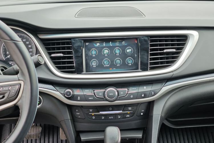Used Buick GT 2019 18T Automatic Connected Elite Model China V Standard Audio And AC Panel