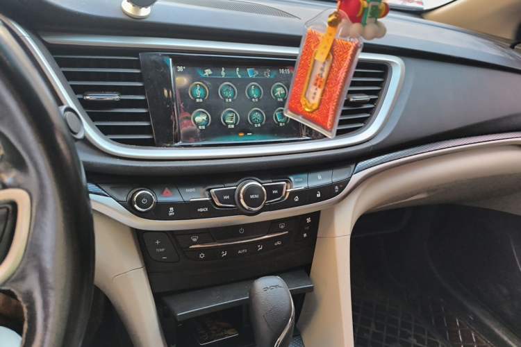 Used Buick GT 2019 15T Dual-Clutch Connected Elite Model China VI Audio And AC Panel