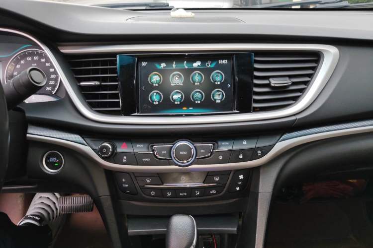 Used Buick GT 2019 18T Automatic Connected Elite Model China V Standard Audio And AC Panel