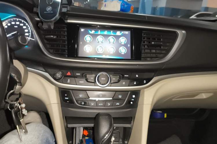 Used Buick GT 2019 15T Dual-Clutch Connected Elite Version China V Standard Audio And AC Panel