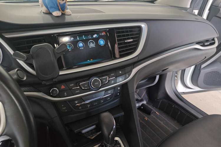 Used Buick GT 2019 18T Automatic Connected Elite Model China V Standard Audio And AC Panel