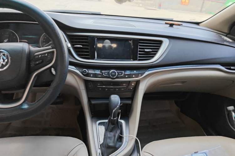 Used Buick GT 2019 15T Dual-Clutch Connected Elite Model China VI Audio And AC Panel
