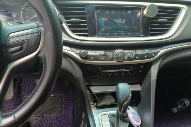 Used Buick GT 2019 18T Automatic Connected Flagship Version China V Standard Audio And AC Panel