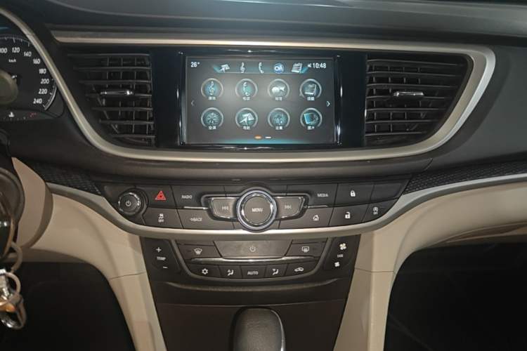 Used Buick GT 2019 15T Dual-Clutch Connected Elite Model China VI Audio And AC Panel