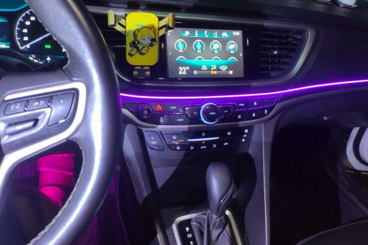 Used Buick GT 2019 18T Automatic Connected Elite Model China VI Standard Audio And AC Panel