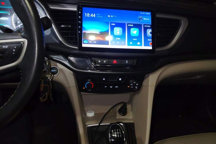 Used Buick GT 2019 15T Manual Elite Version China VI Standard Audio And AC Panel