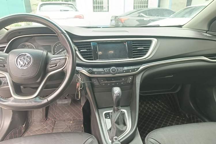 Used Buick GT 2019 18T Automatic Connected Elite Model China VI Standard Audio And AC Panel