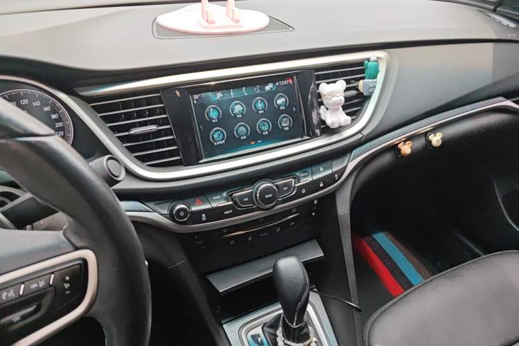Used Buick GT 2019 18T Automatic Connected Elite Model China VI Standard Audio And AC Panel