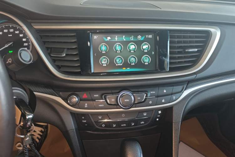 Used Buick GT 2019 18T Automatic Connected Elite Model China VI Standard Audio And AC Panel