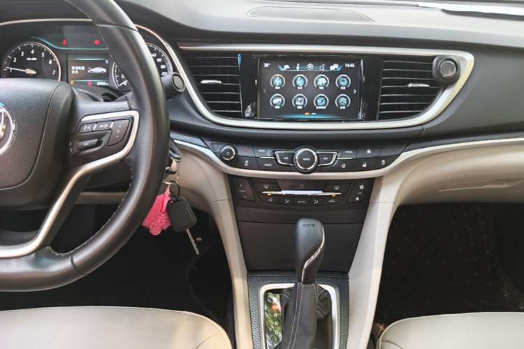 Used Buick GT 2019 15T Dual-Clutch Connected Elite Model China VI Audio And AC Panel
