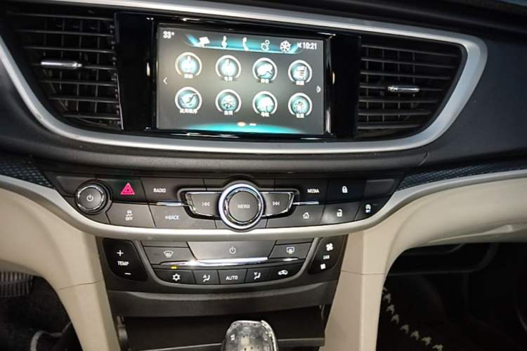 Used Buick GT 2019 15T Dual-Clutch Connected Elite Version China V Standard Audio And AC Panel