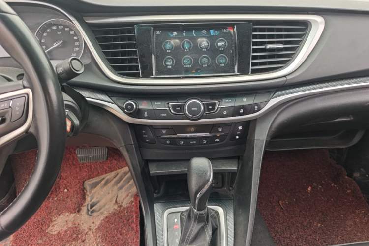 Used Buick GT 2019 18T Automatic Connected Elite Model China VI Standard Audio And AC Panel