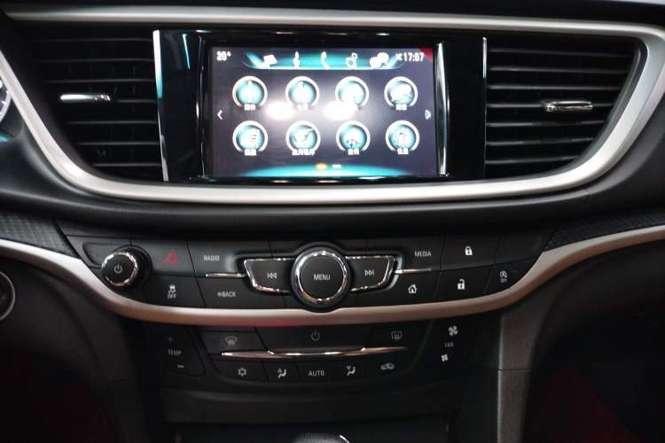 Used Buick GT 2019 18T Automatic Connected Flagship Version China V Standard Audio And AC Panel