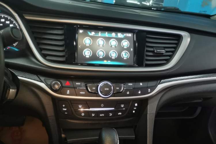 Used Buick GT 2019 18T Automatic Connected Elite Model China VI Standard Audio And AC Panel