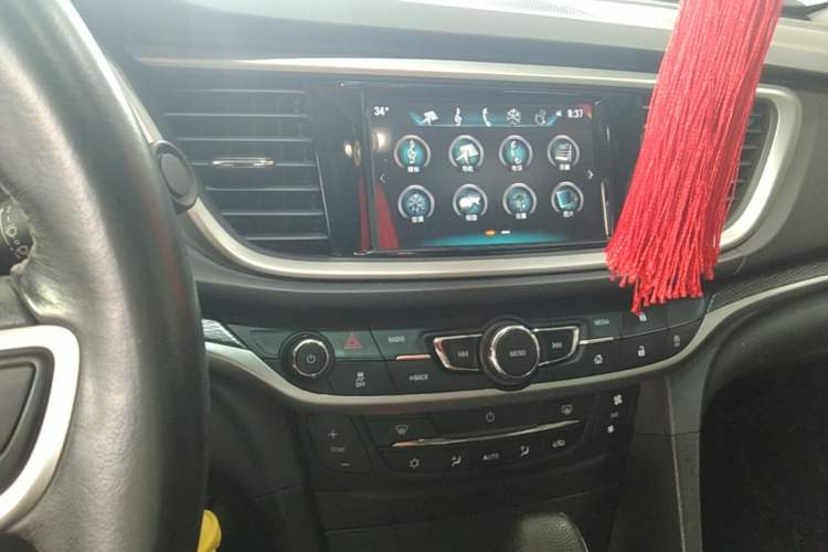 Used Buick GT 2019 18T Automatic Connected Elite Model China V Standard Audio And AC Panel