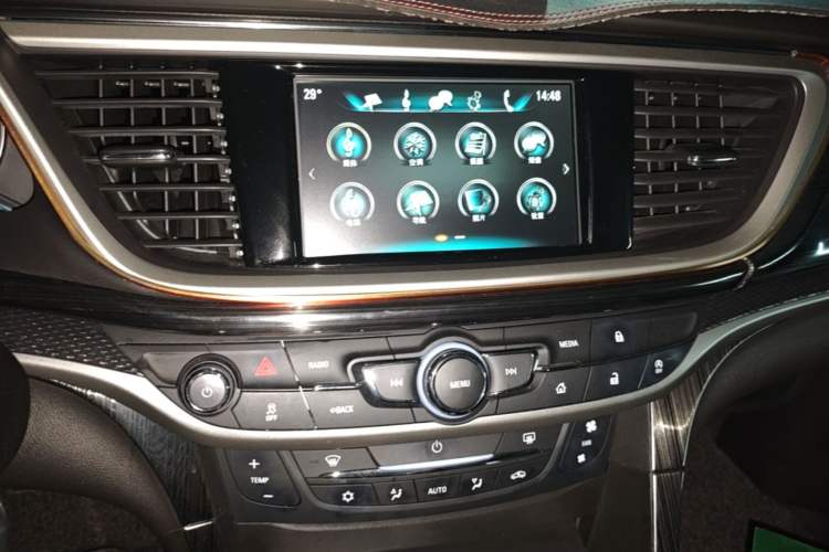 Used Buick GT 2019 18T Automatic Connected Elite Model China VI Standard Audio And AC Panel