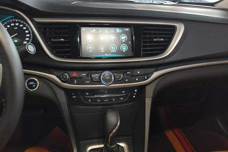 Used Buick GT 2019 18T Automatic Connected Flagship Version China V Standard Audio And AC Panel