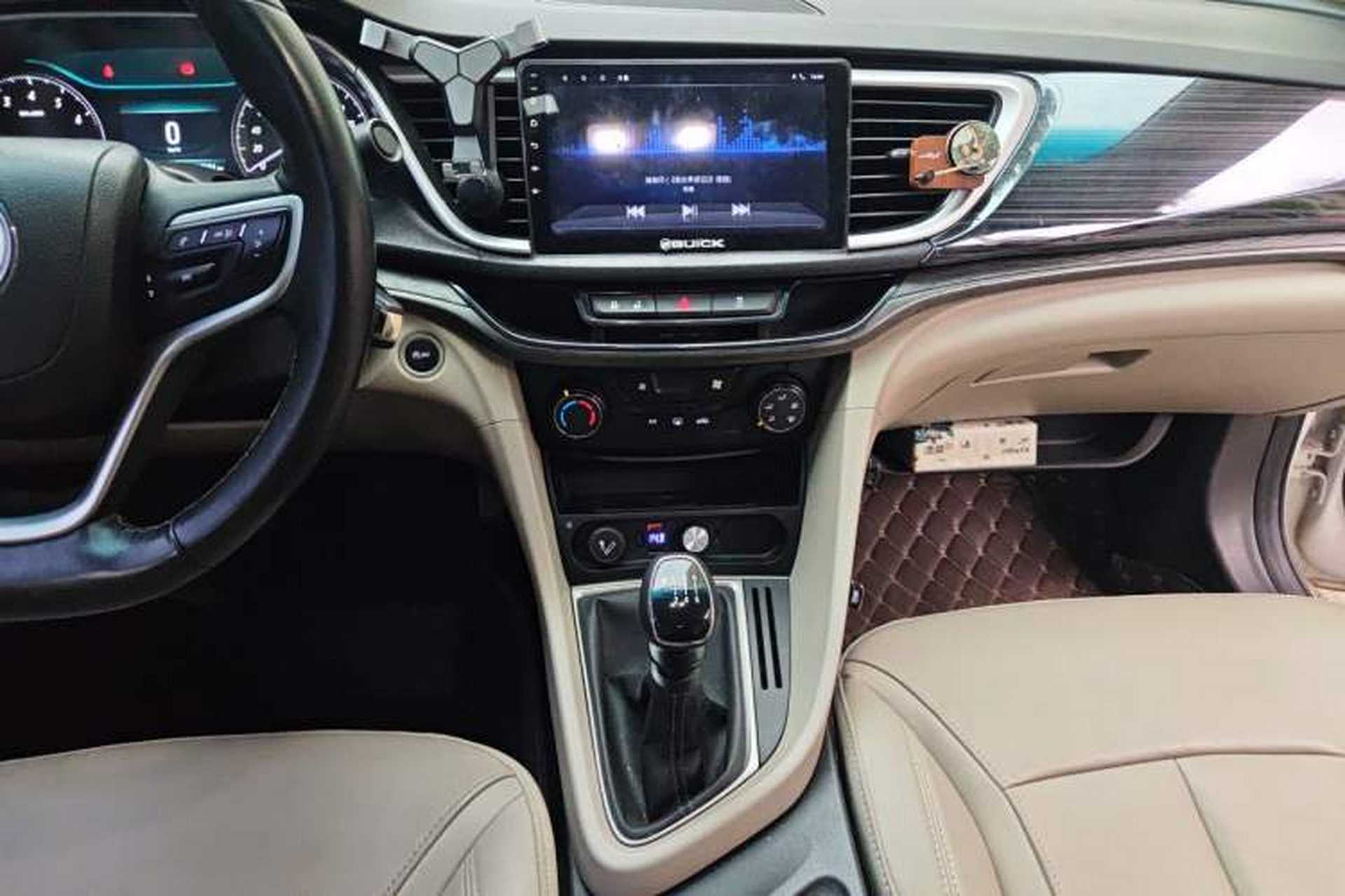 Used Buick GT 2019 15T Manual Elite Version China VI Standard Audio And AC Panel