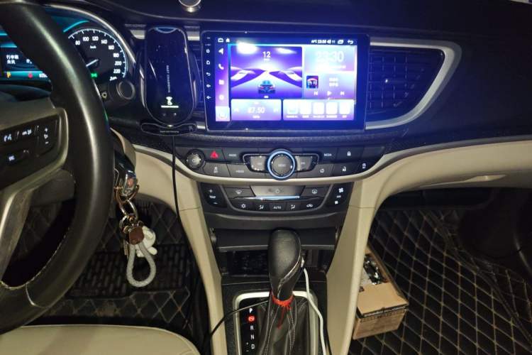 Used Buick GT 2019 15T Dual-Clutch Connected Elite Version China V Standard Audio And AC Panel