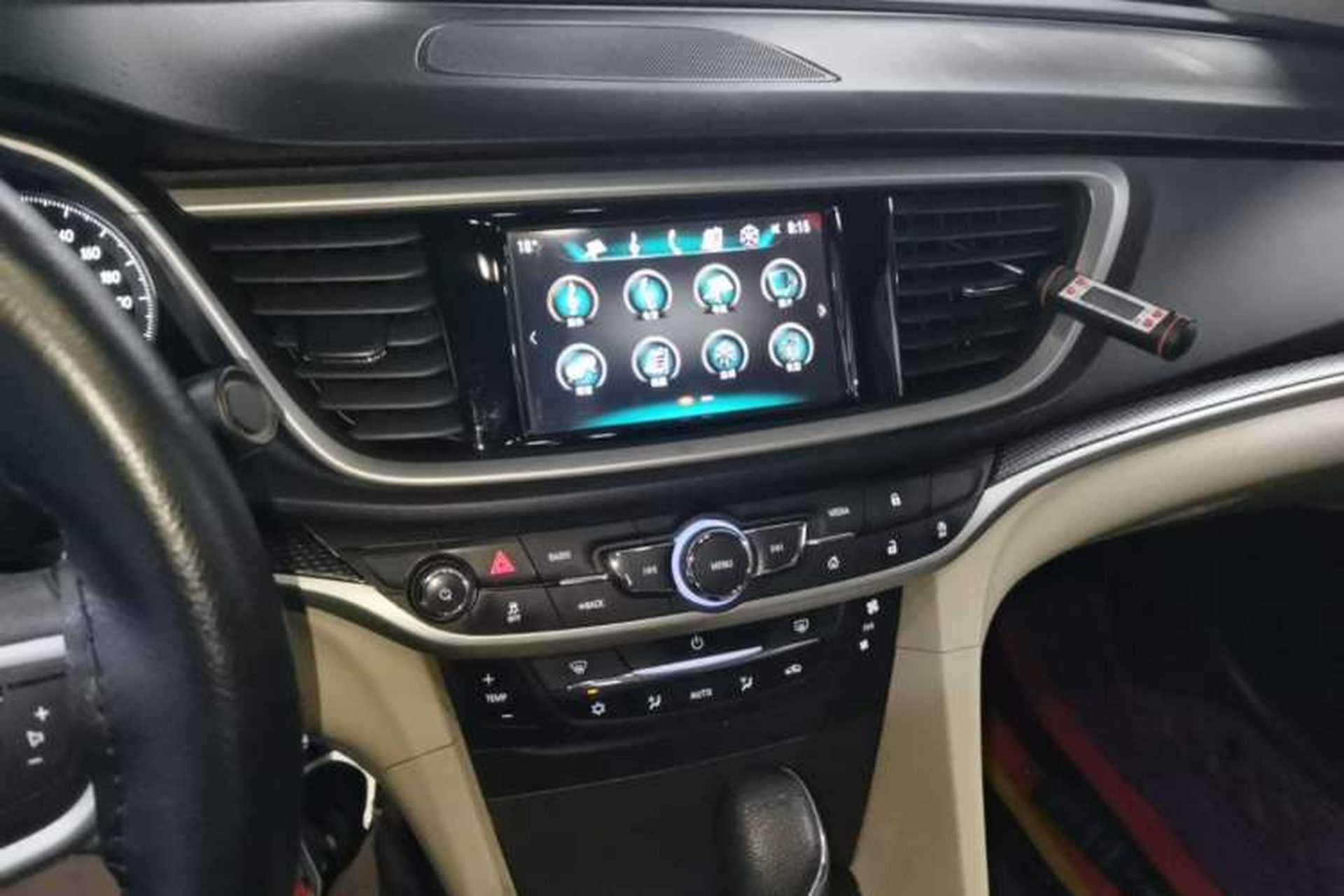 Used Buick GT 2019 15T Dual-Clutch Connected Elite Model China VI Audio And AC Panel