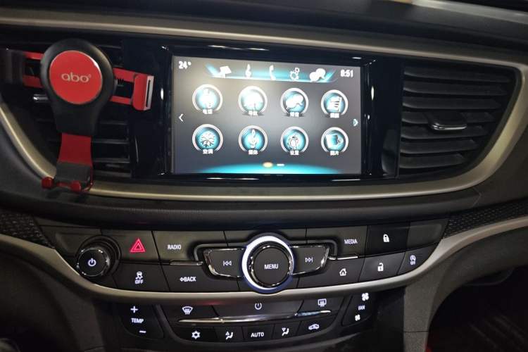 Used Buick GT 2019 18T Automatic Connected Elite Model China VI Standard Audio And AC Panel