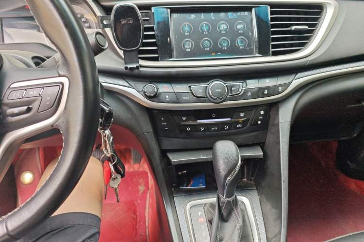 Used Buick GT 2019 18T Automatic Connected Elite Model China VI Standard Audio And AC Panel