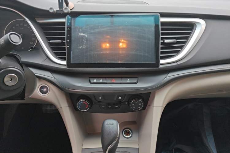 Used Buick GT 2019 15T Dual-Clutch Advanced Version China VI Standard Audio And AC Panel