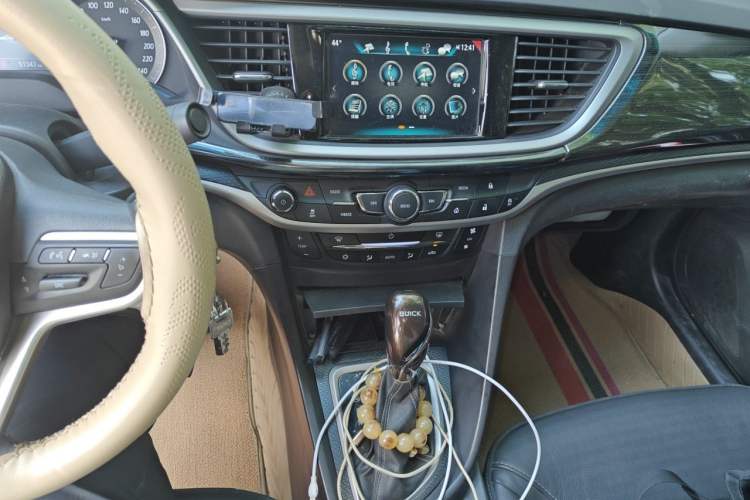Used Buick GT 2019 18T Automatic Connected Elite Model China VI Standard Audio And AC Panel