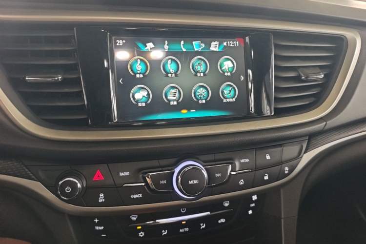 Used Buick GT 2019 18T Automatic Connected Elite Model China VI Standard Audio And AC Panel