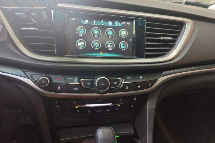 Used Buick GT 2019 18T Automatic Connected Elite Model China V Standard Audio And AC Panel