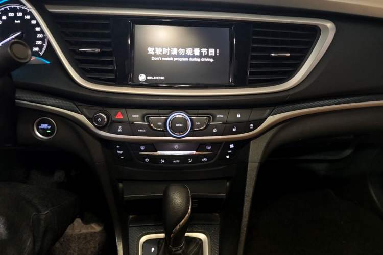 Used Buick GT 2019 18T Automatic Connected Flagship Version China VI Standard Audio And AC Panel
