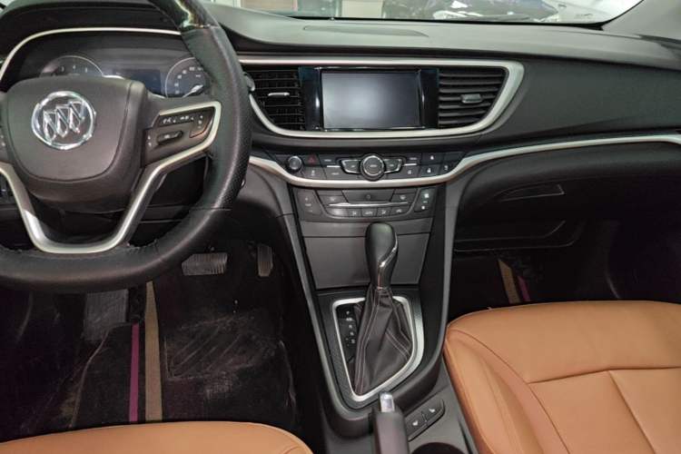 Used Buick GT 2019 18T Automatic Connected Flagship Version China VI Standard Audio And AC Panel