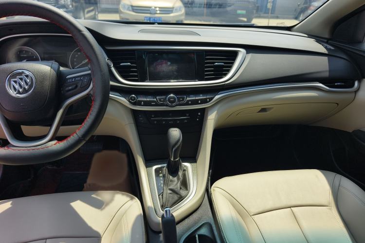 Used Buick GT 2019 15T Dual-Clutch Connected Elite Model China VI Audio And AC Panel