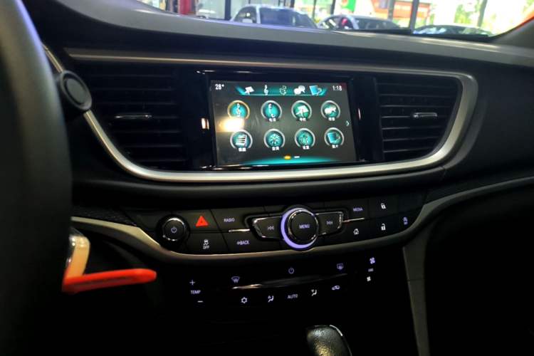Used Buick GT 2019 18T Automatic Connected Elite Model China VI Standard Audio And AC Panel