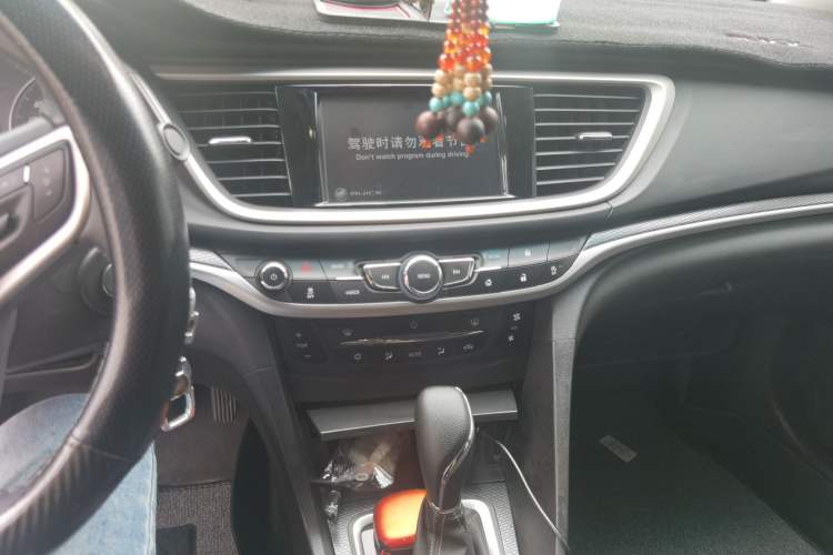 Used Buick GT 2019 18T Automatic Connected Elite Model China VI Standard Audio And AC Panel