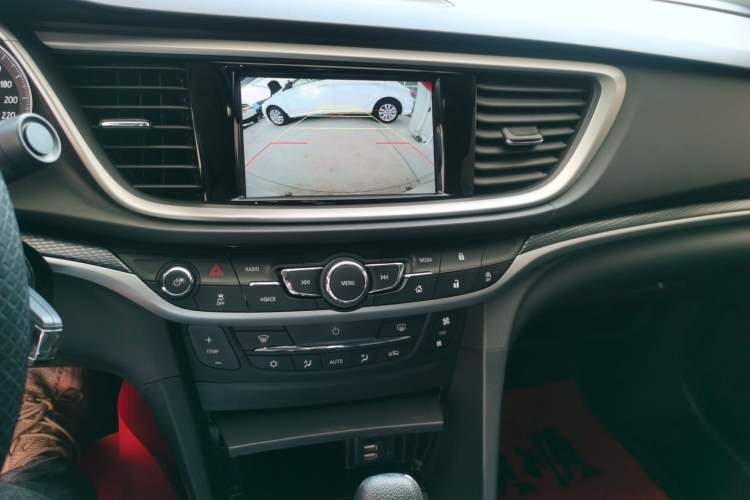 Used Buick GT 2019 18T Automatic Connected Elite Model China VI Standard Audio And AC Panel