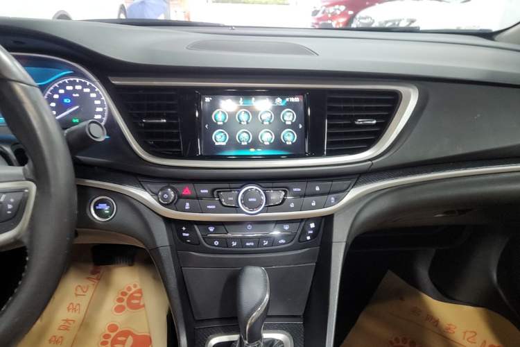 Used Buick GT 2019 18T Automatic Connected Flagship Version China V Standard Audio And AC Panel