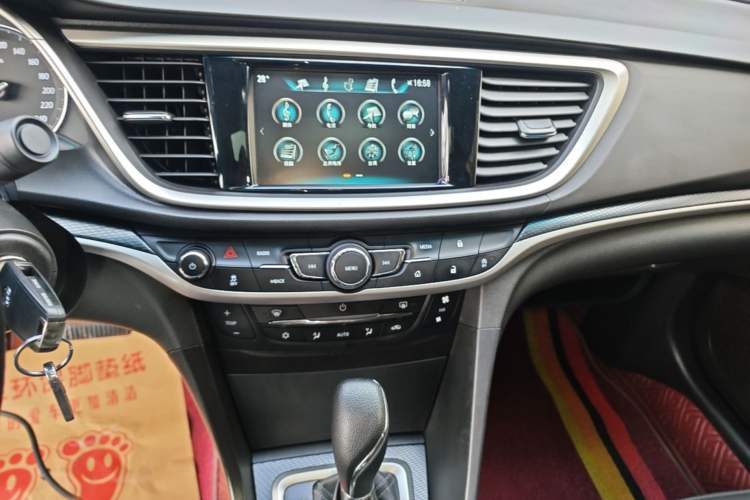 Used Buick GT 2019 18T Automatic Connected Elite Model China VI Standard Audio And AC Panel