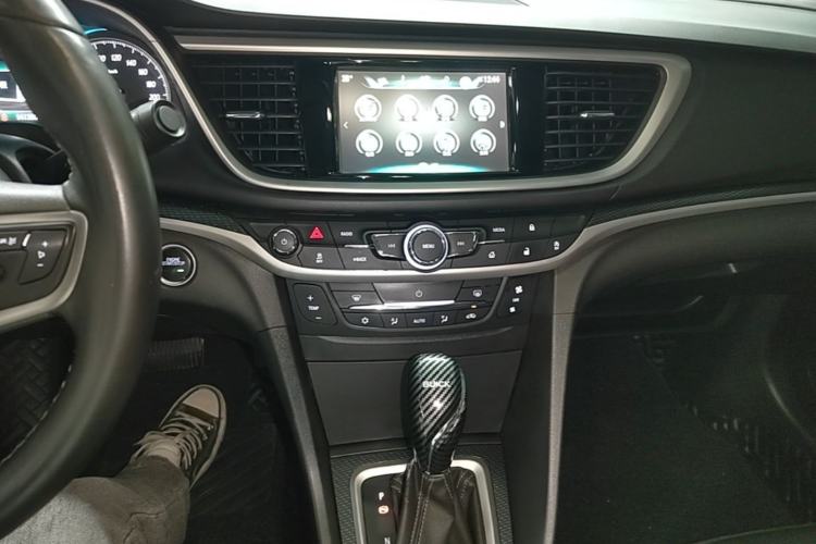 Used Buick GT 2019 18T Automatic Connected Elite Model China V Standard Center Console