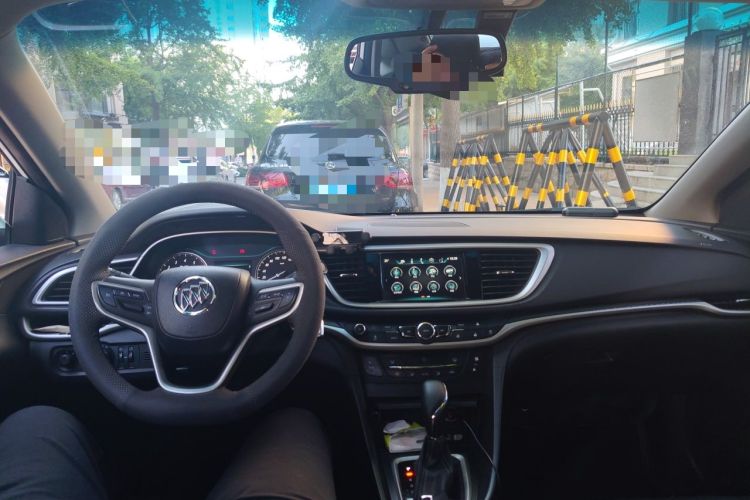 Used Buick GT 2019 18T Automatic Connected Elite Model China V Standard Center Console