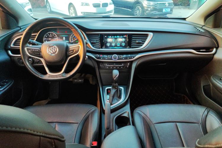 Used Buick GT 2019 18T Automatic Connected Elite Model China VI Standard Center Console