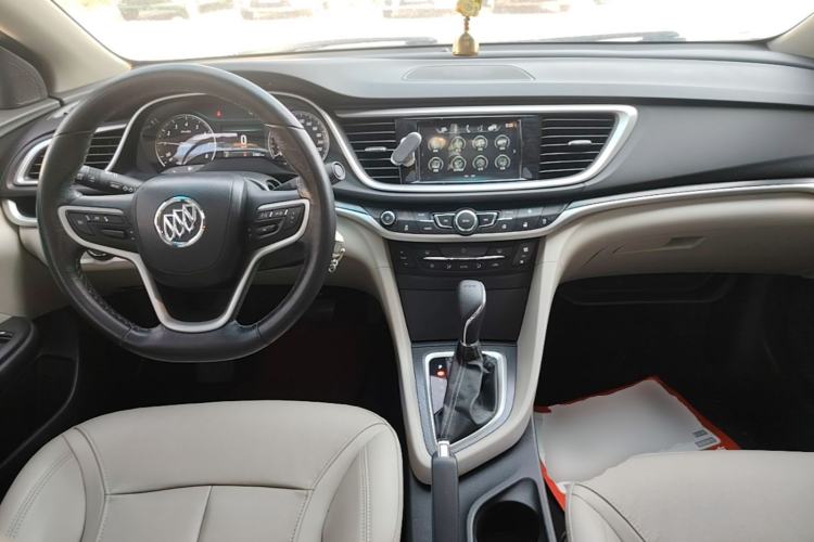 Used Buick GT 2019 15T Dual-Clutch Connected Elite Version China V Standard Center Console